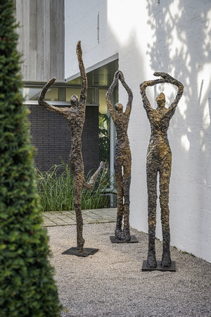 Skulpturen-Set 220 cm Bronze\\n\\n03.07.2021 17:48